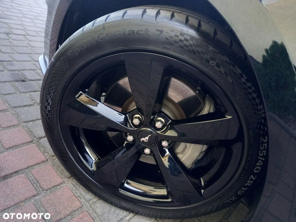 Ford Mustang 5.0 V8 GT - 10