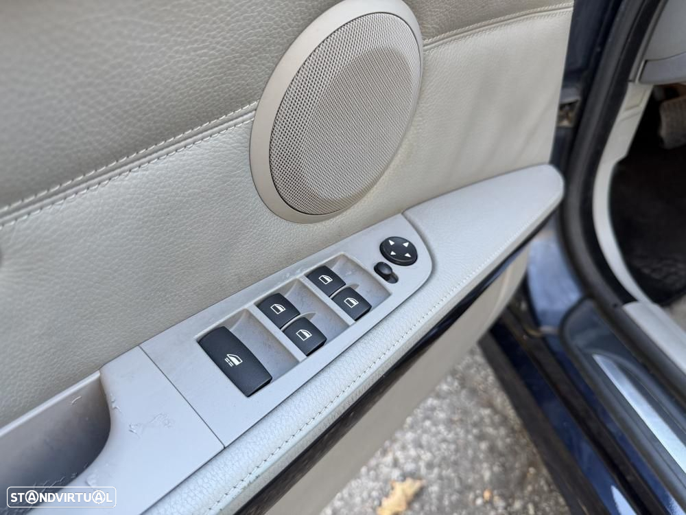 BMW 320 i Cabrio - 18