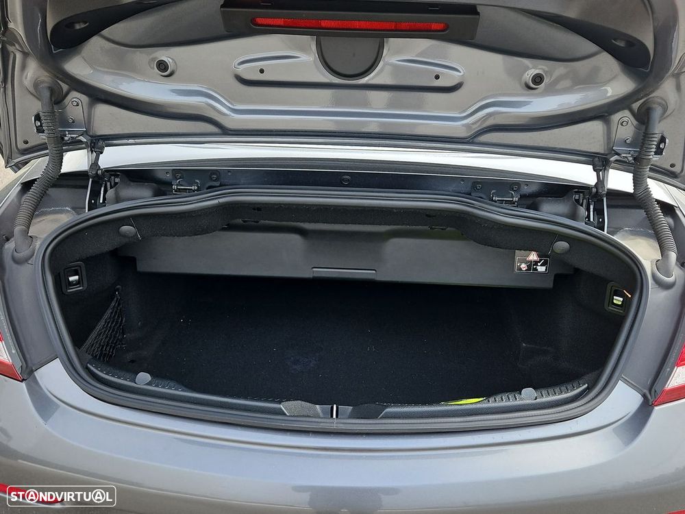Mercedes-Benz C 220 d Cabrio 4Matic 9G-Tronic AMG Line - 25