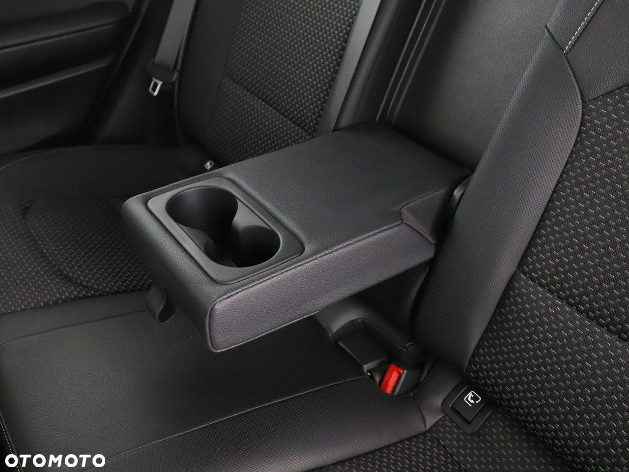 Kia XCeed 1.4 T-GDI OPF JBL SOUND EDITION - 40