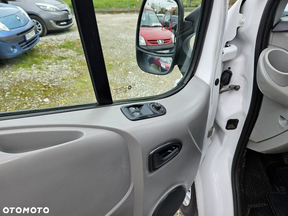 Renault Trafic - 9