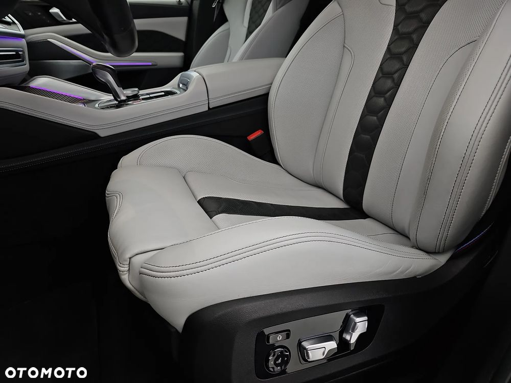 BMW X5 M Competition - 9