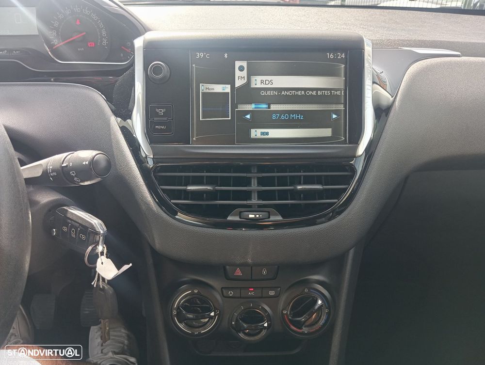 Peugeot 208 1.4 HDi Active - 9