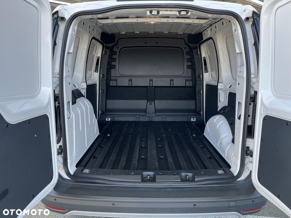 Volkswagen Caddy 2.0 TDI 102 KM skrzynia manualna - 17