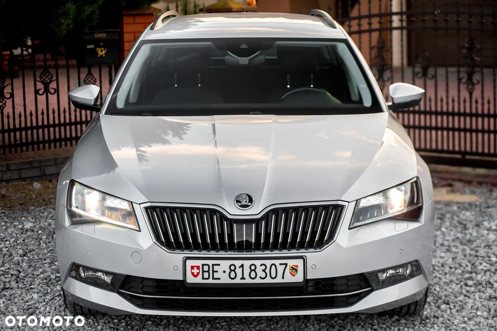 Skoda Superb 2.0 TDI 4x4 Ambition DSG - 4