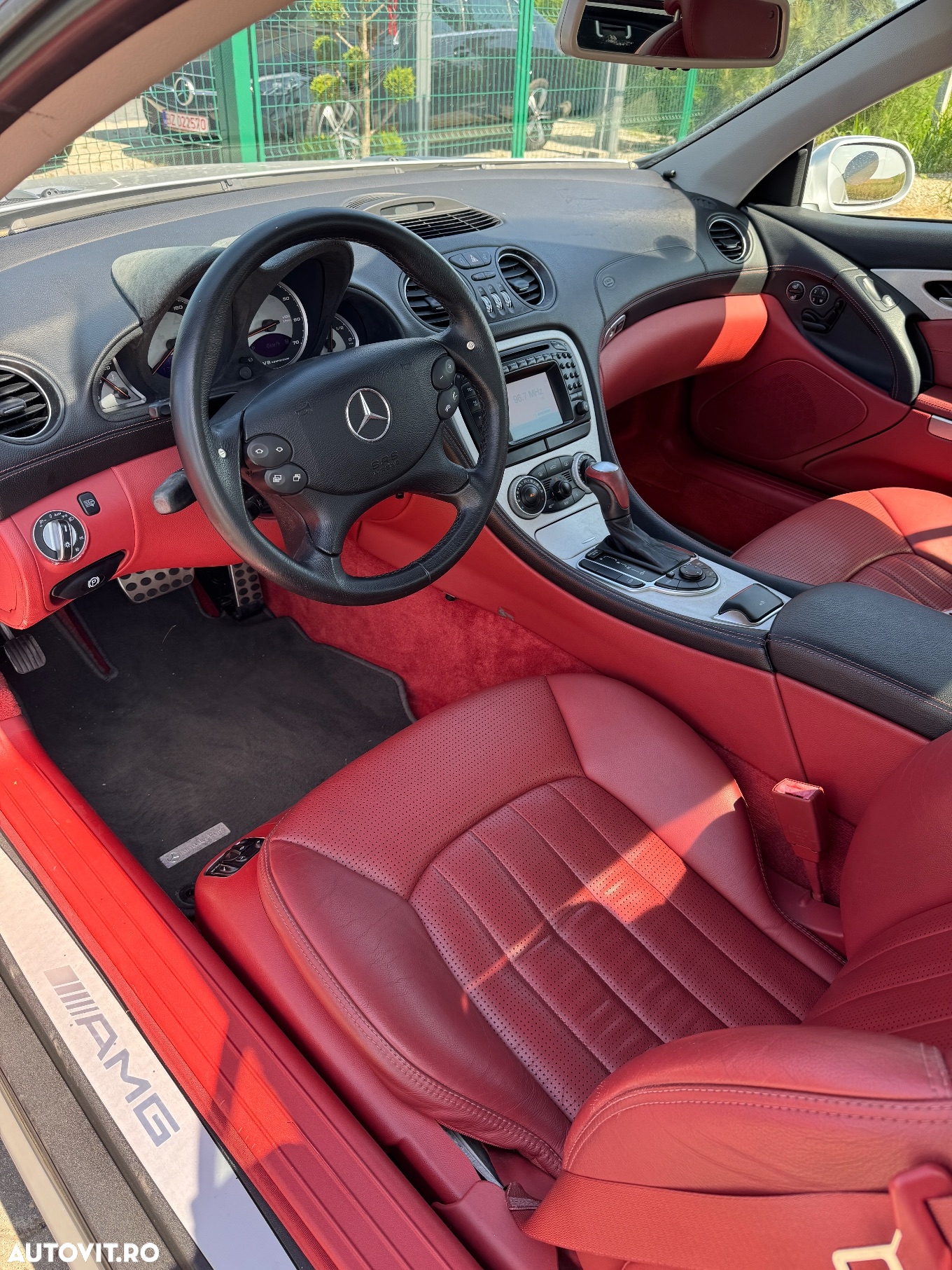 Mercedes-Benz AMG SL Roadster - 14
