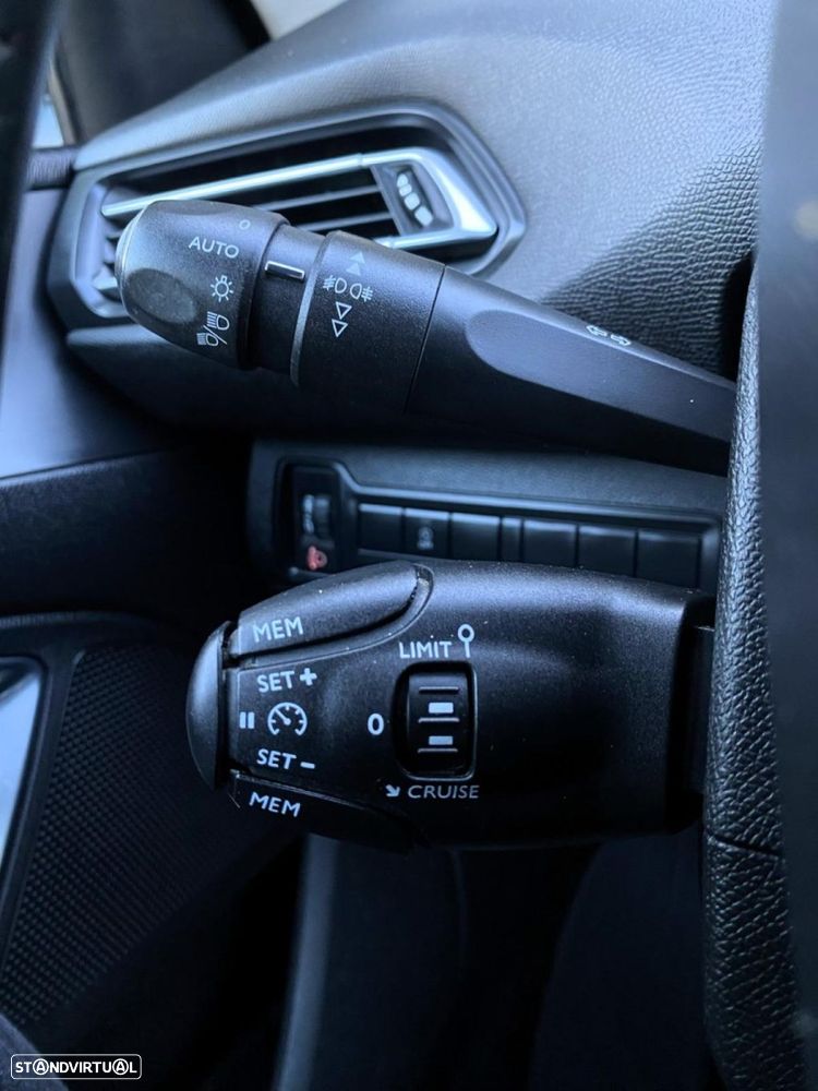 Peugeot 308 SW 1.5 BlueHDi Style - 15