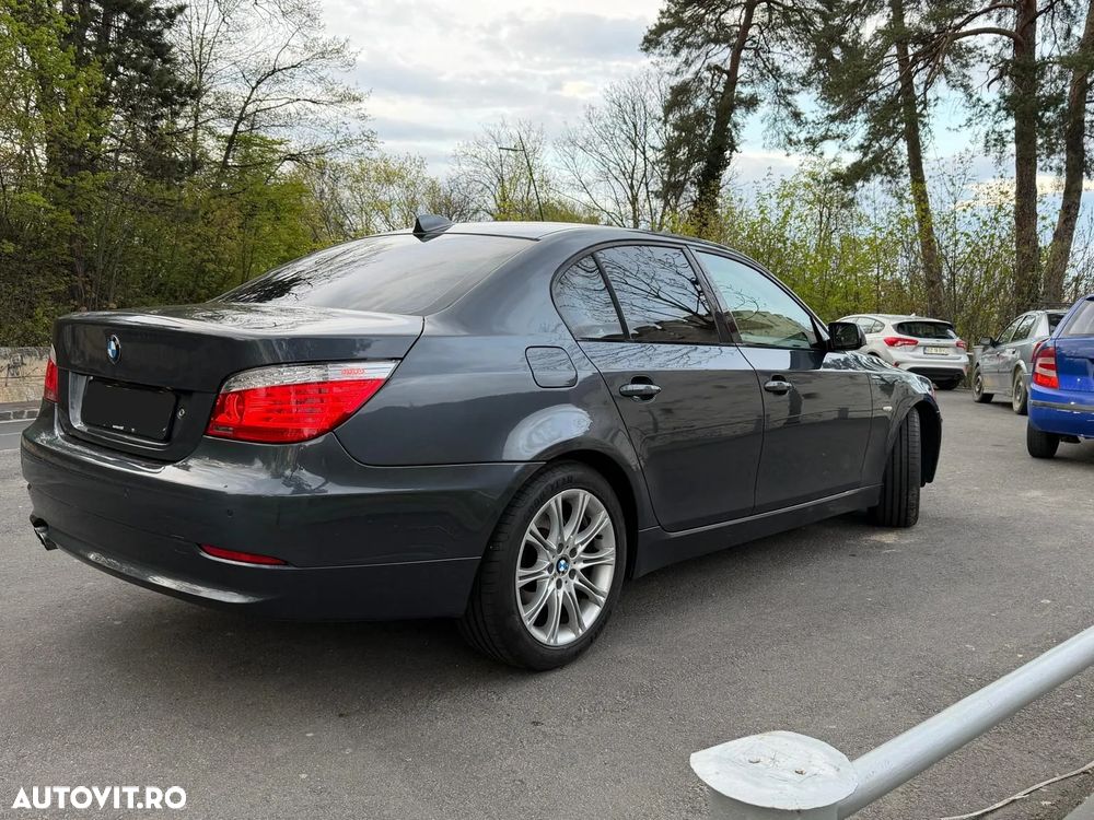 BMW Seria 5 530xd Aut. - 9