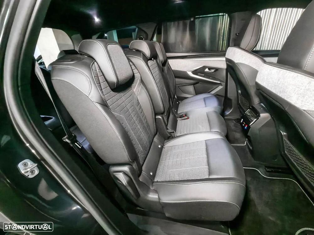 Peugeot E-5008 73 kWh GT - 17