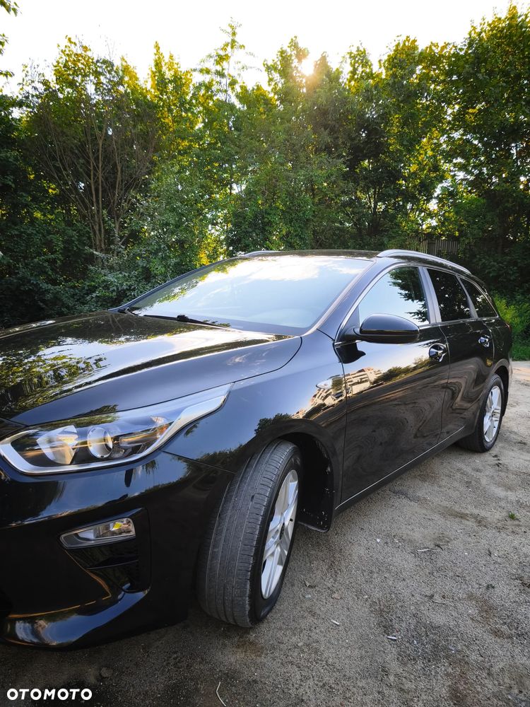 Kia Ceed 1.6 CRDi SCR M - 9
