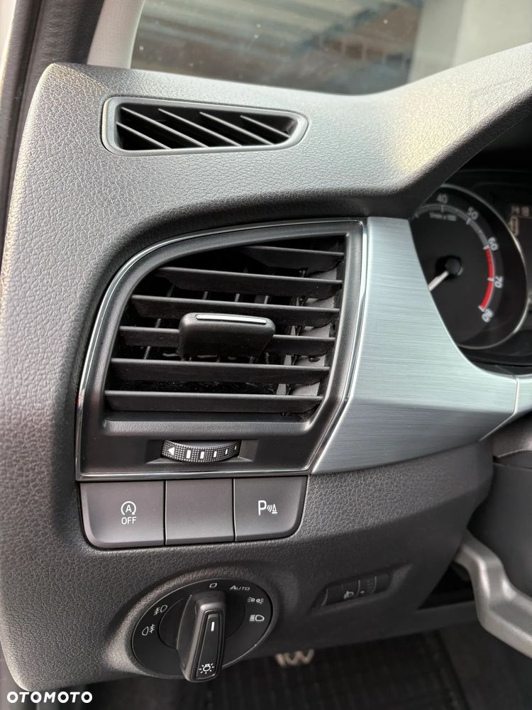 Skoda Fabia 1.0 TSI Ambition - 16