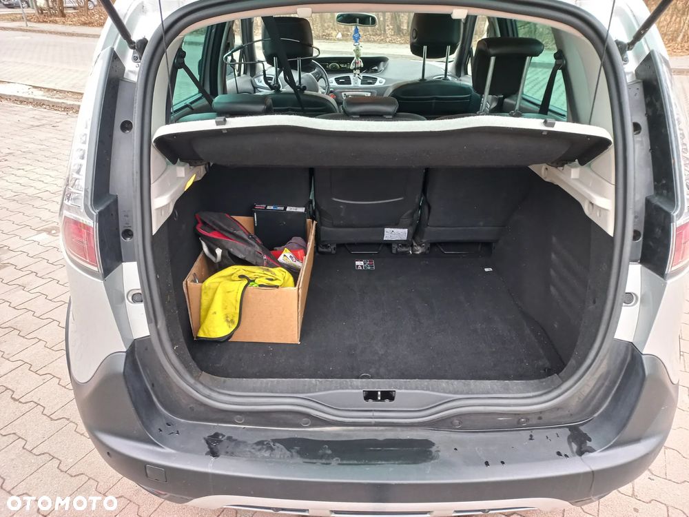 Renault Scenic dCi 110 Xmod Paris - 19