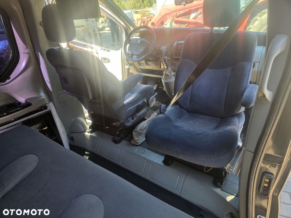 Renault Trafic - 30