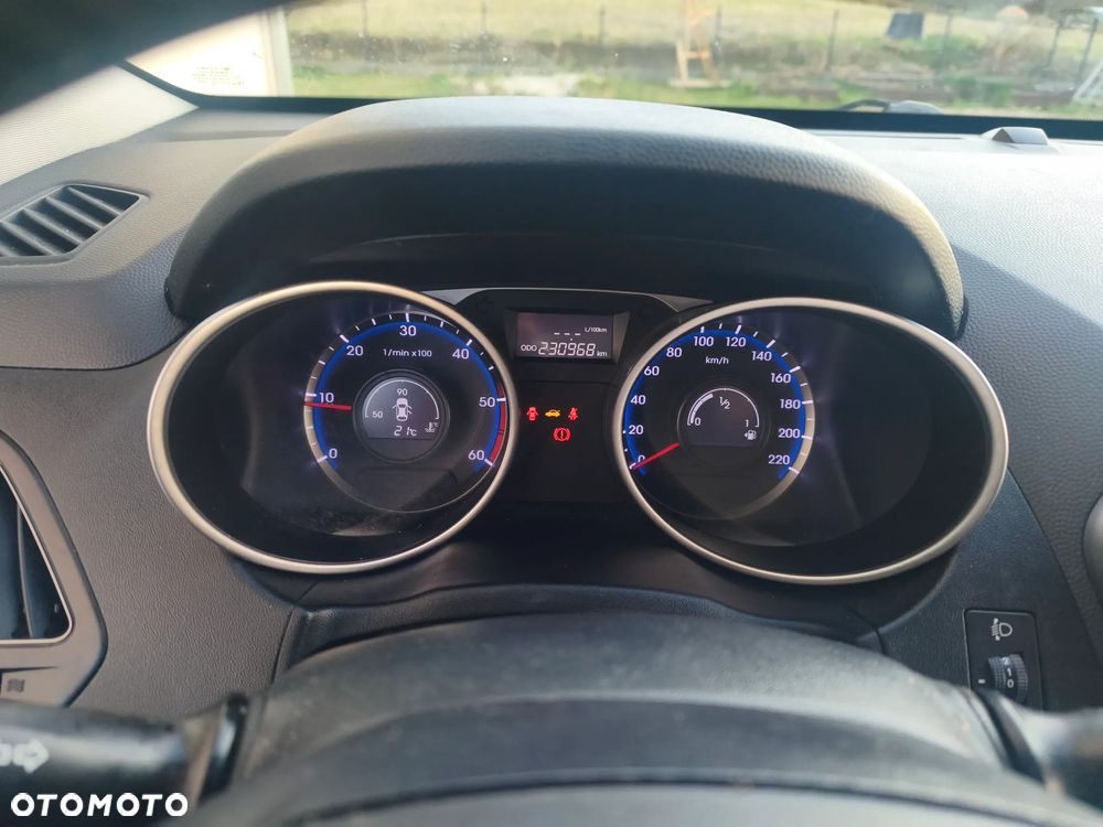 Hyundai ix35 1.7 CRDi 2WD Fifa World Cup Edition - 21