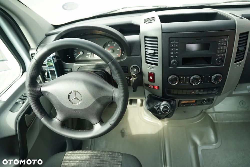 Mercedes-Benz / SPRINTER 516 / KLIMATYZACJA / SPROWADZONY / - 19