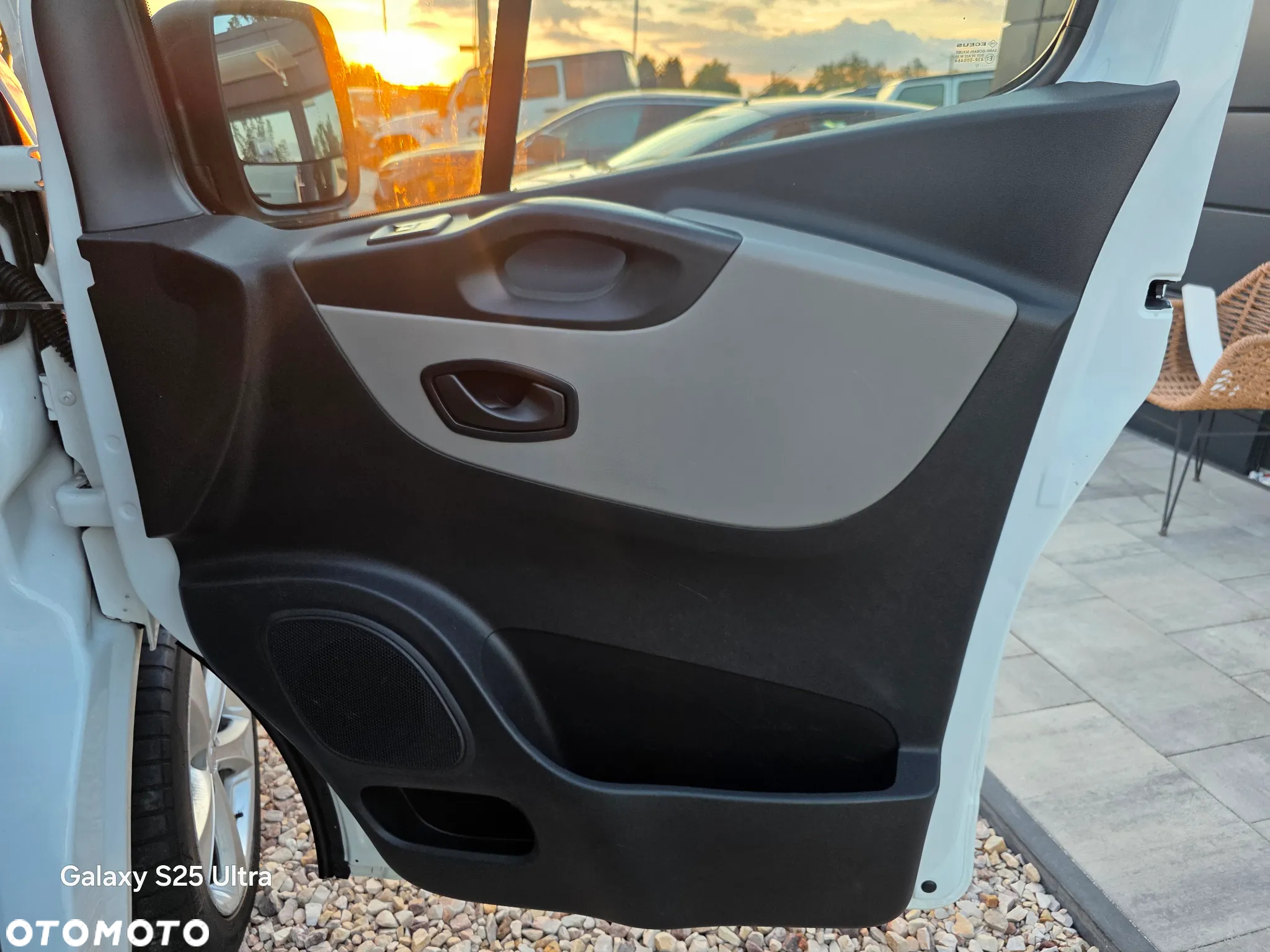 Renault Trafic - 32