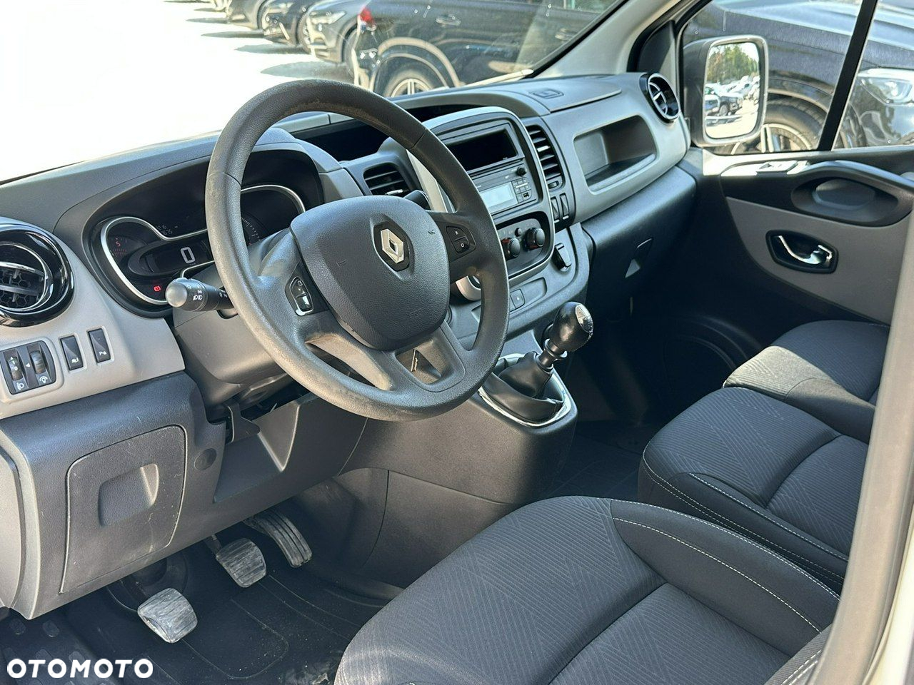 Renault Trafic - 13