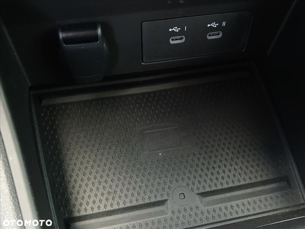 Renault Captur - 23