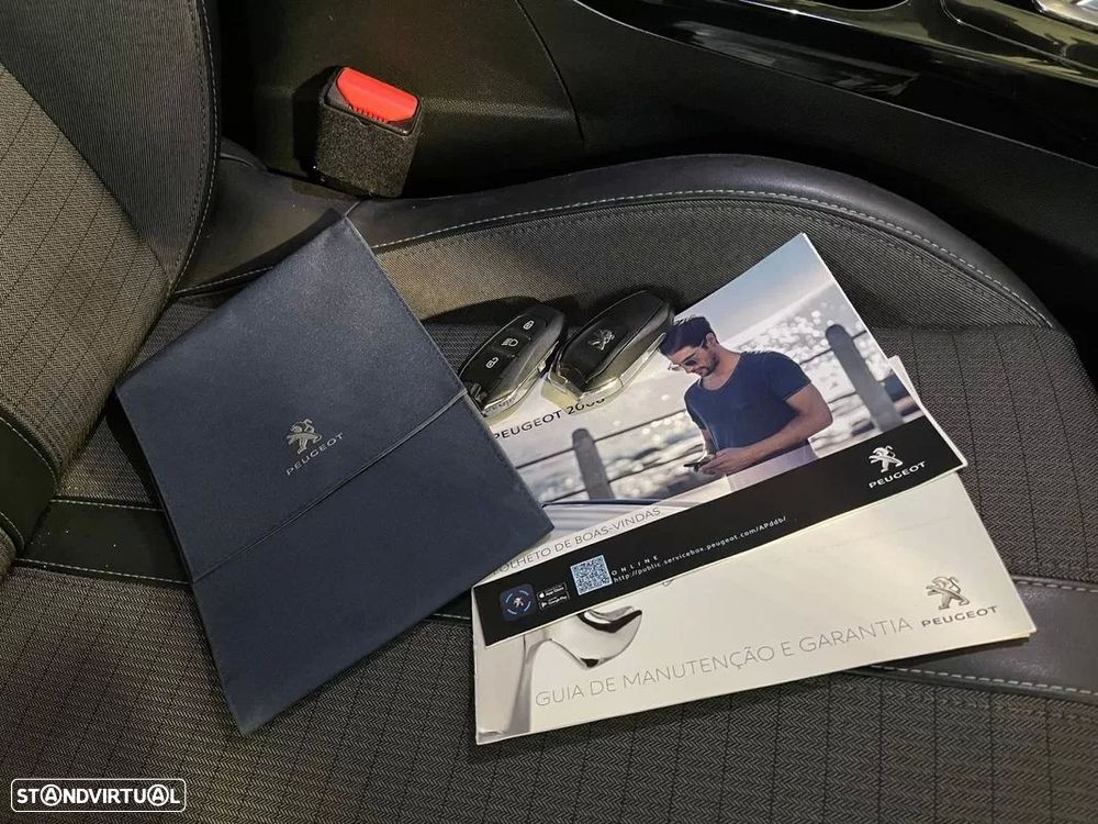 Peugeot 2008 1.5 BlueHDi Allure EAT8 - 33