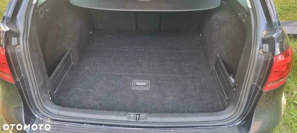 Volkswagen Passat 2.0 Blue TDI SCR Comfortline - 12