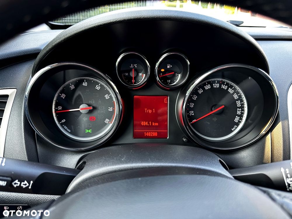 Opel Astra 1.4 Turbo Design Edition - 24