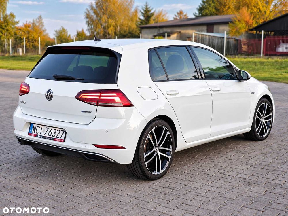 Volkswagen Golf - 3