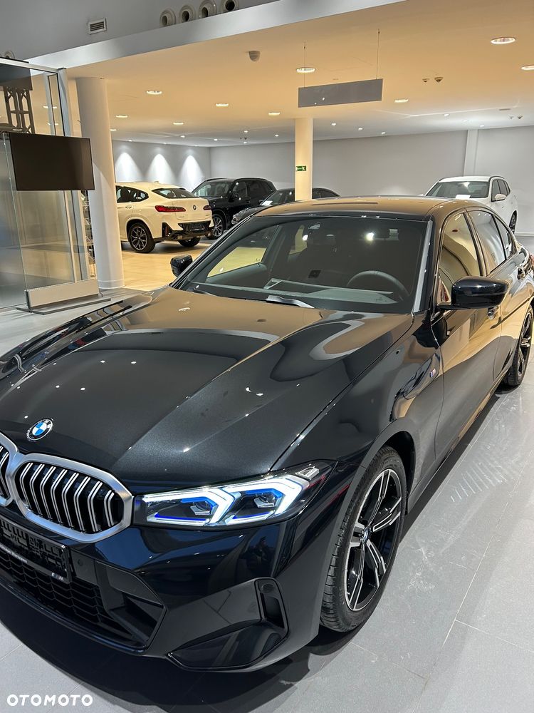 BMW Seria 3 320i M Sport - 8