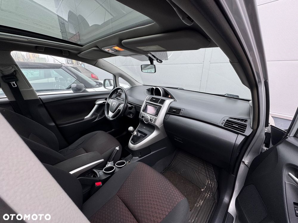 Toyota Verso 2.0 D-4D - 16