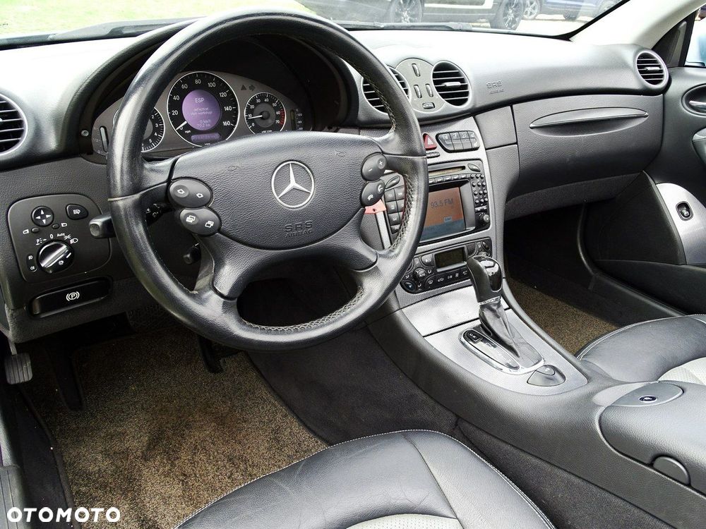 Mercedes-Benz CLK - 32