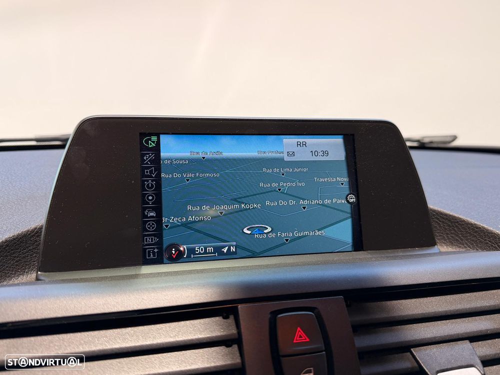 BMW 118 d Pack M - 24