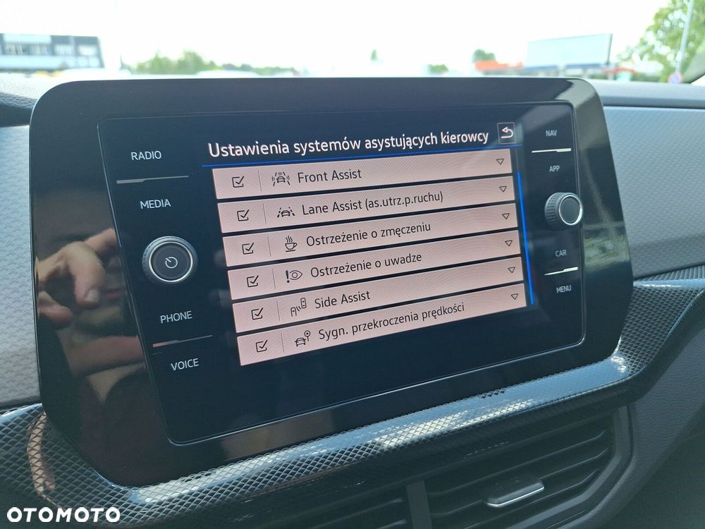 Volkswagen T-Cross - 25