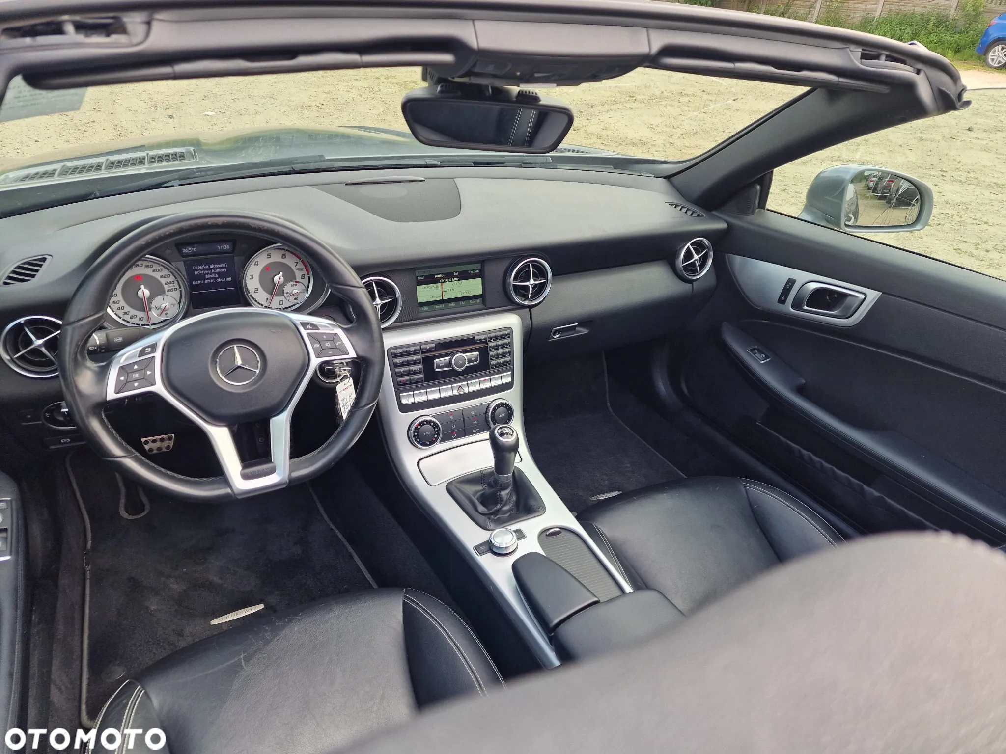 Mercedes-Benz SLK 200 (BlueEFFICIENCY) - 11