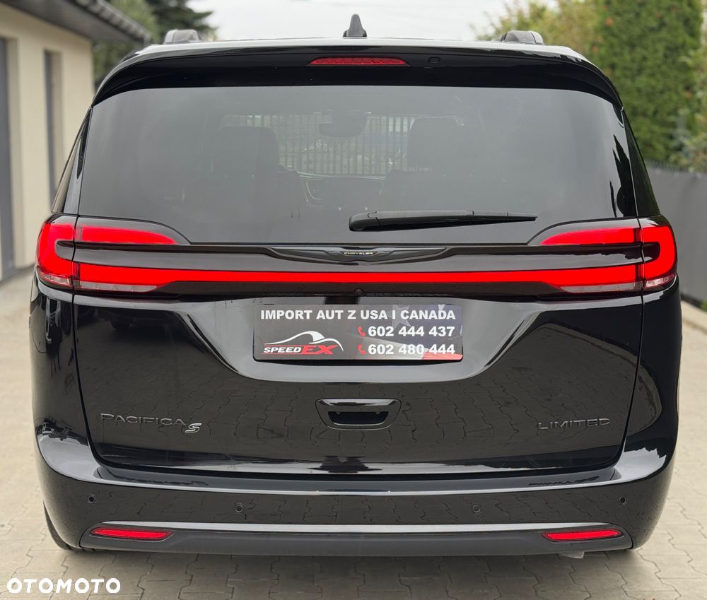Chrysler Pacifica - 13