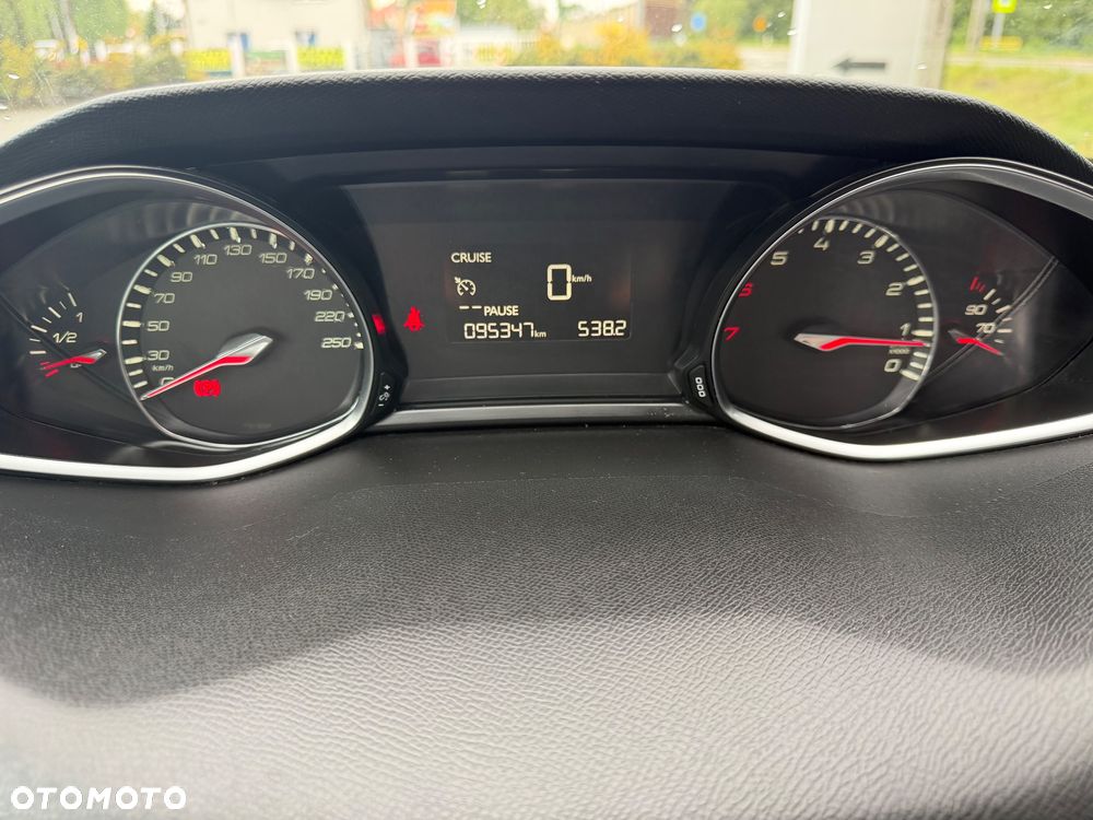 Peugeot 308 110 e-THP Stop & Start Access - 19