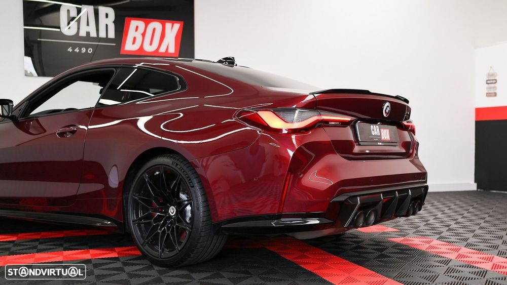 BMW M4 Competition Pack 50 anos M - 35