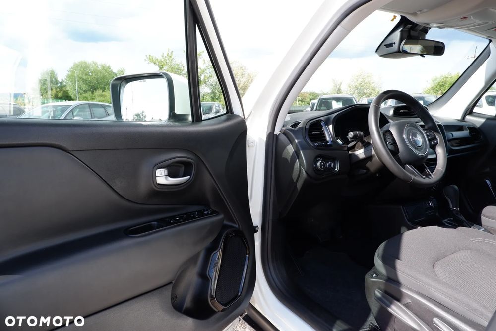 Jeep Renegade 1.3 T-GDI Automatik Longitude - 24