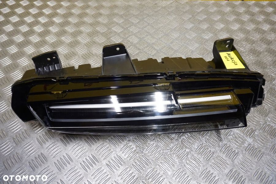 CADILLAC ESCALADE 2021- HALOGEN LAMPA LED DRL LEWA USA - 3
