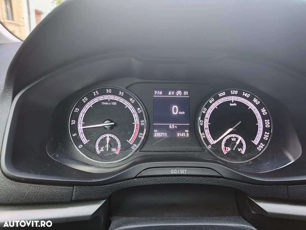 Skoda Karoq 1.6 TDI DSG Style - 13