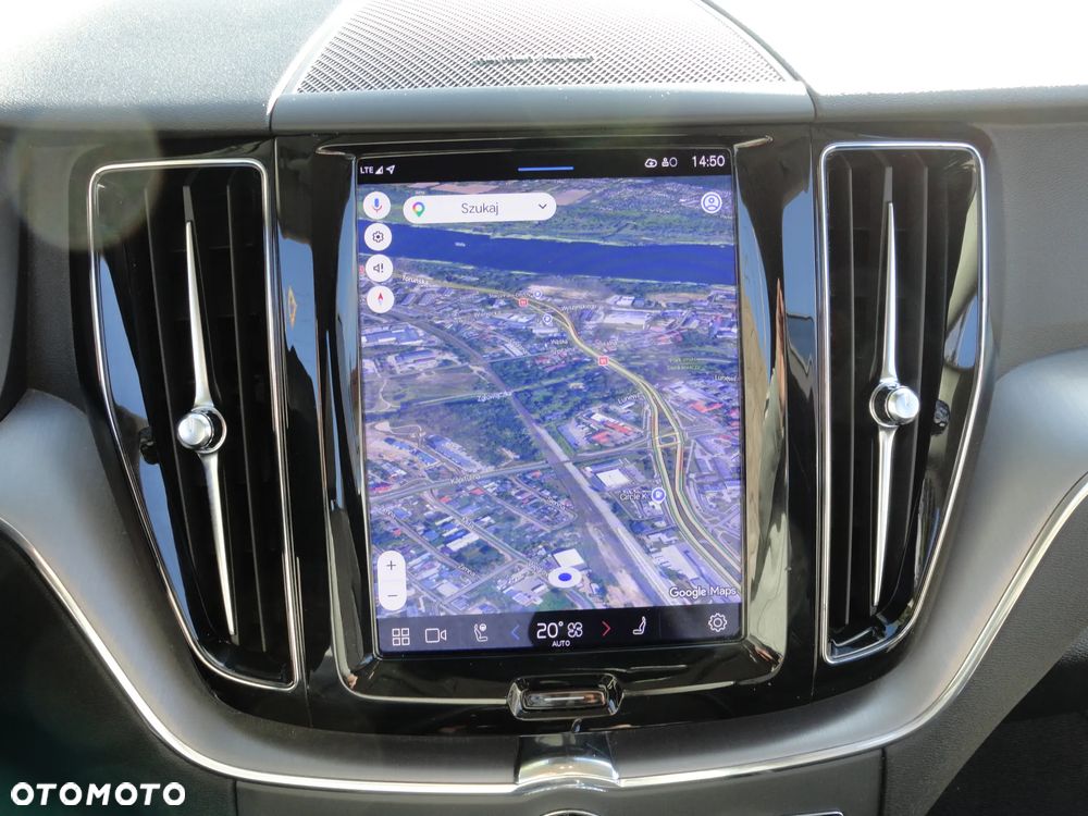 Volvo XC 60 B4 D AWD Geartronic Momentum Pro - 17