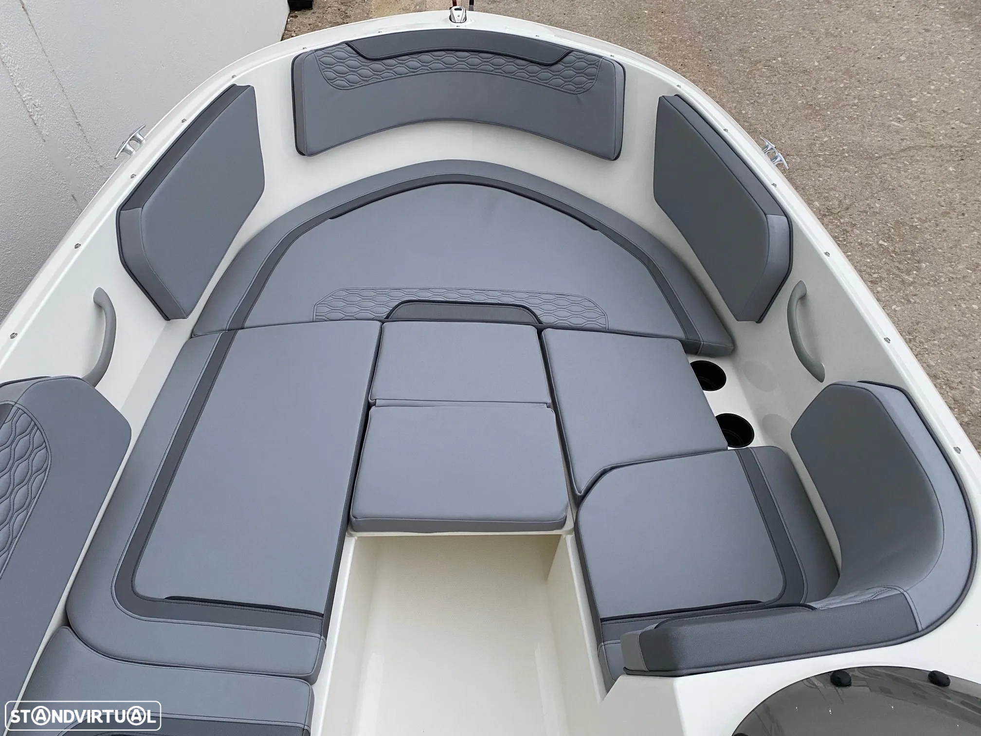 Bayliner Element M15 - 12