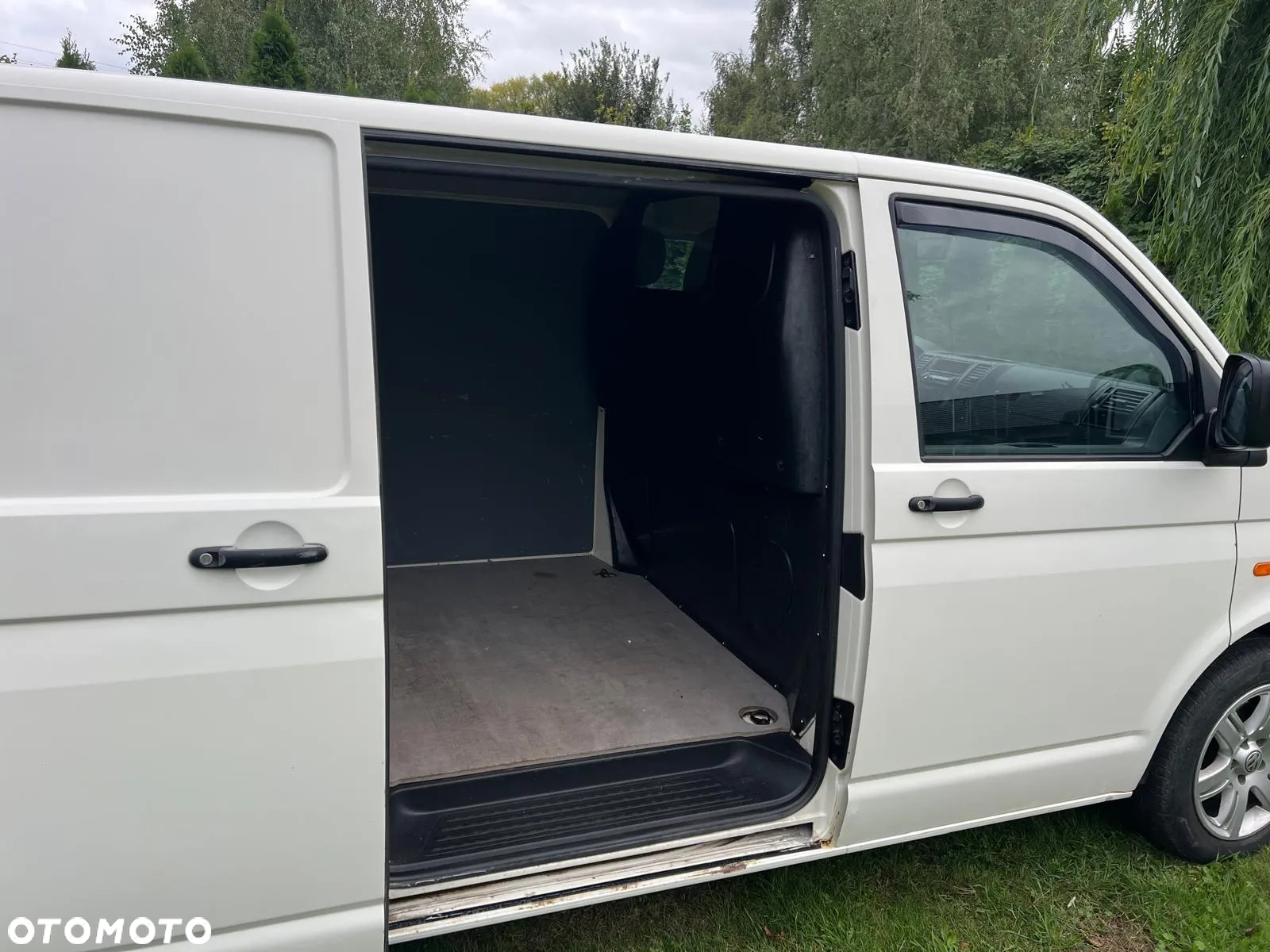 Volkswagen Transporter T5 TDI L1H1 - 5