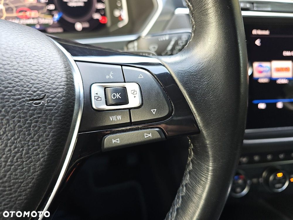 Volkswagen Tiguan - 16