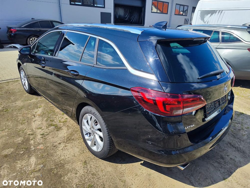 Opel Astra 1.6 BiTurbo D (CDTI) Start/Stop Innovation - 10