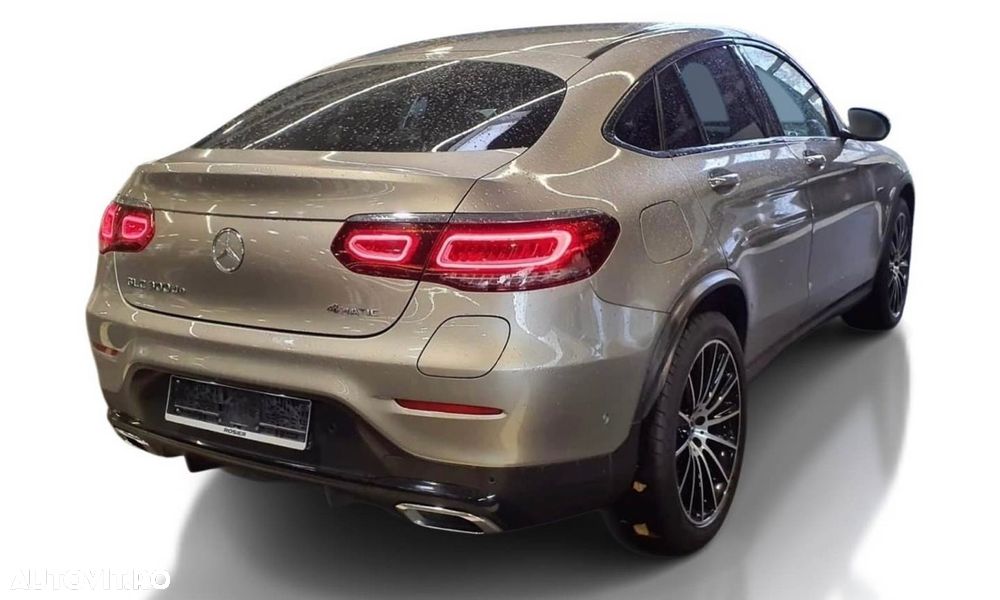 Mercedes-Benz GLC Coupe 300 de 4MATIC - 4