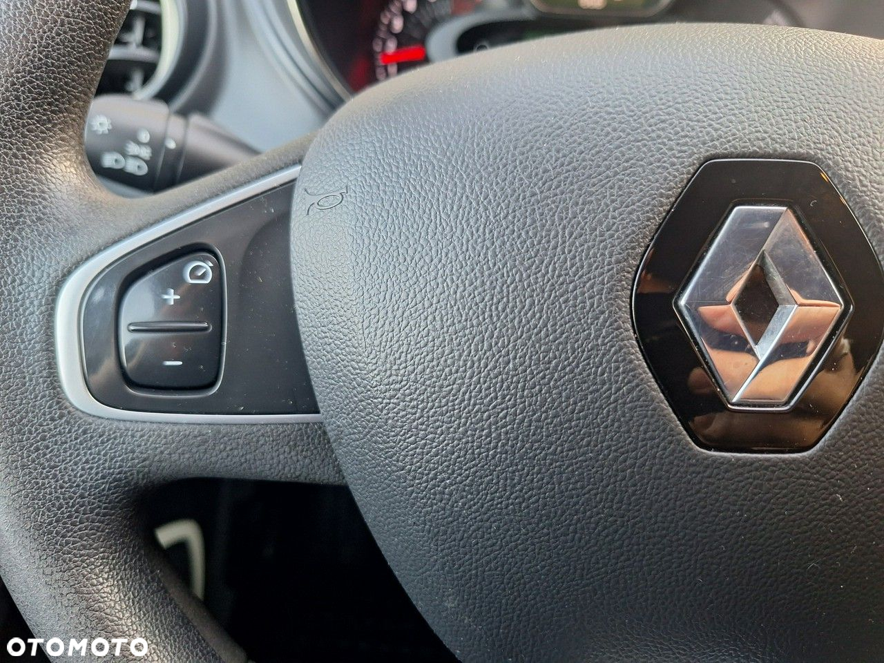 Renault Captur 0.9 Energy TCe Life EU6 - 9