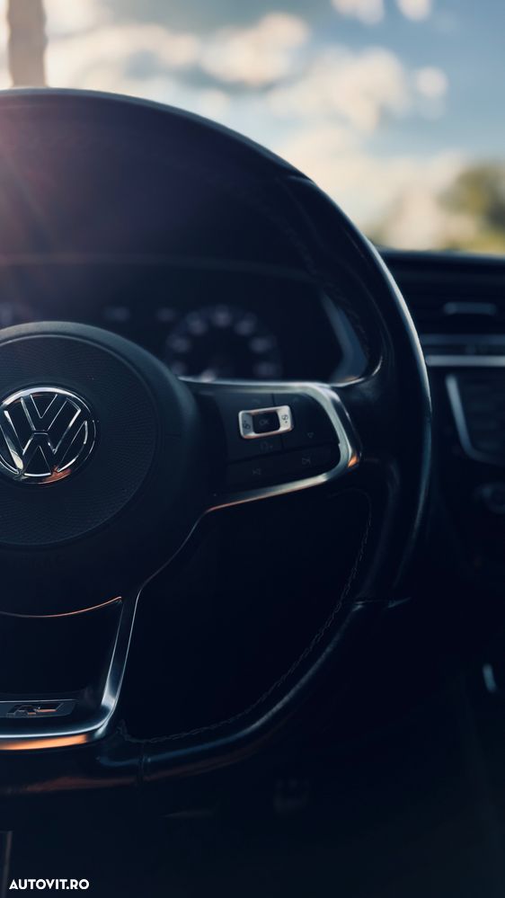 Volkswagen Tiguan - 14