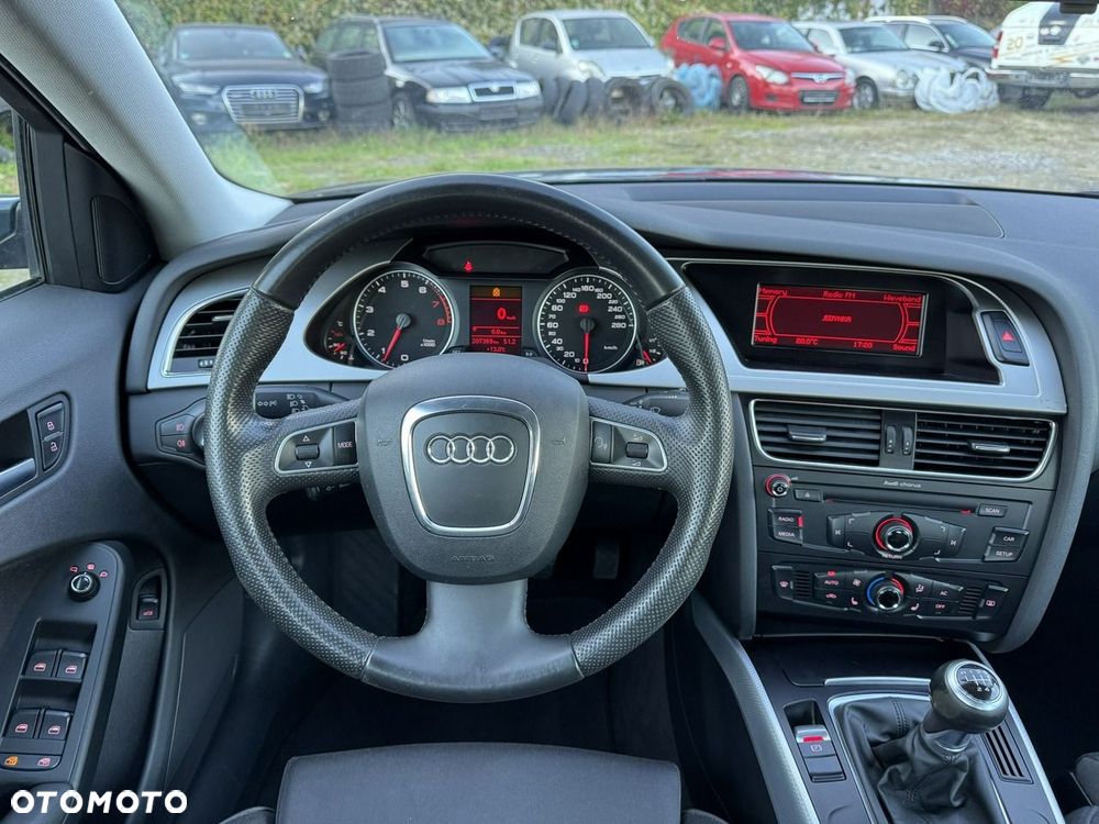 Audi A4 Limousine - 26