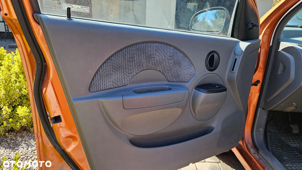 Chevrolet Aveo 1.2 SE / Plus - 21