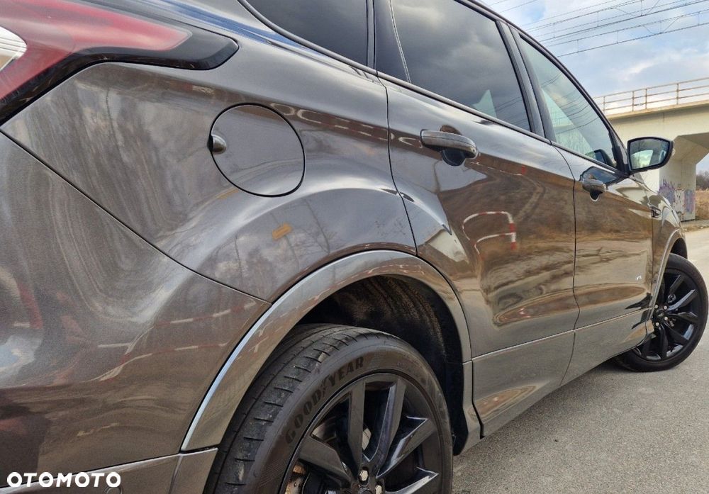 Ford Kuga 2.0 TDCi 4x4 ST-Line - 16