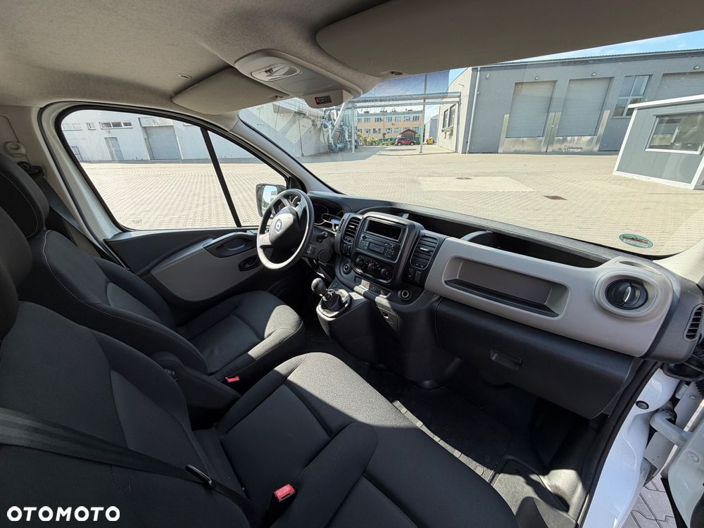 Renault Trafic Combi L1H1 Authentique - 9